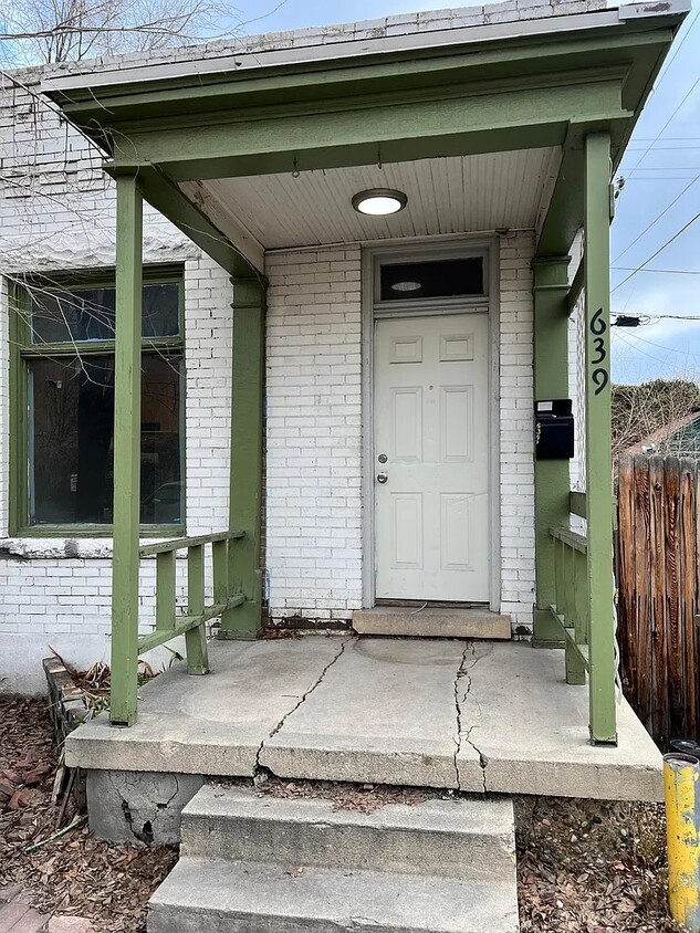 Foto principal - 639 Washington St
