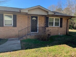 Building Photo - 310 Hillcrest Dr