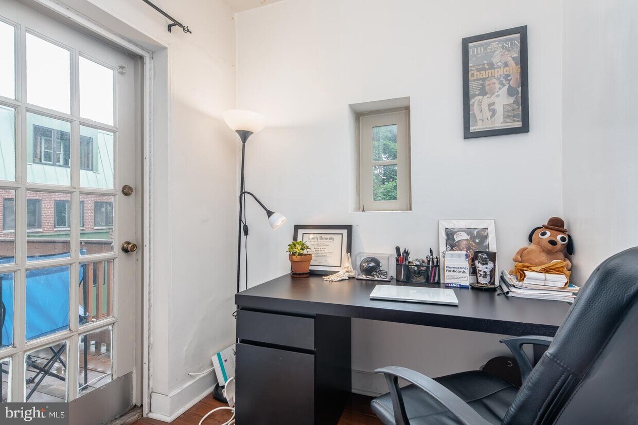 Foto principal - 260 S 9th St