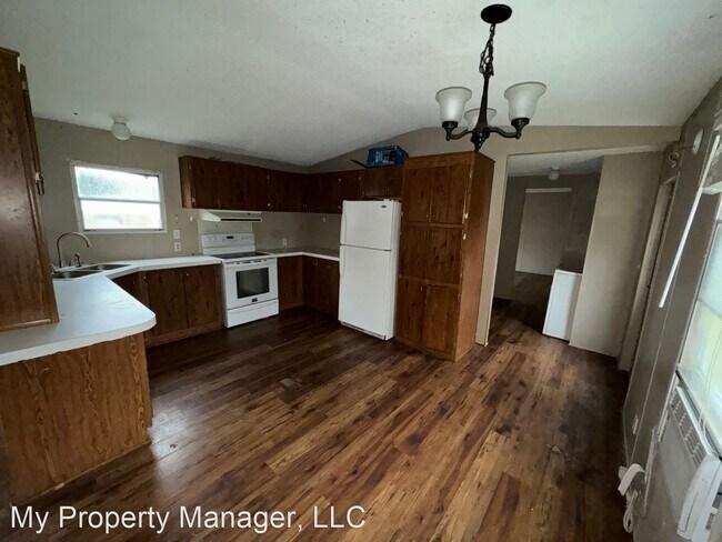Foto del edificio - 2 br, 2 bath House - 8059 Dixie Blanchard ...