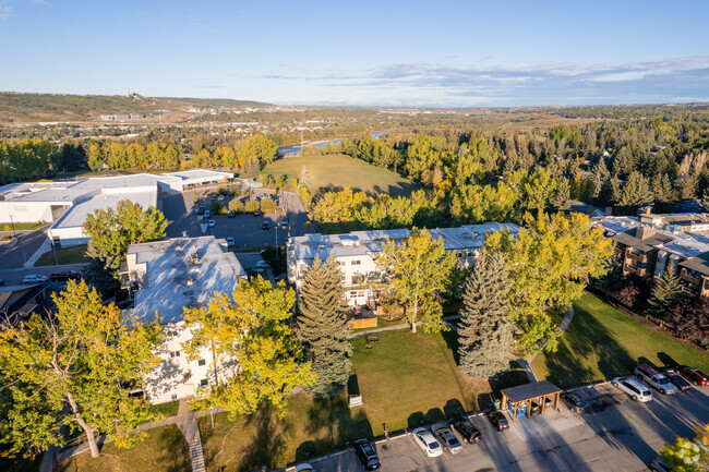 Aerial Photo - Varsity House