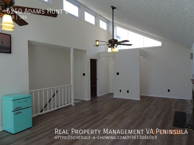 Building Photo - 6240 Adams Hunt Dr