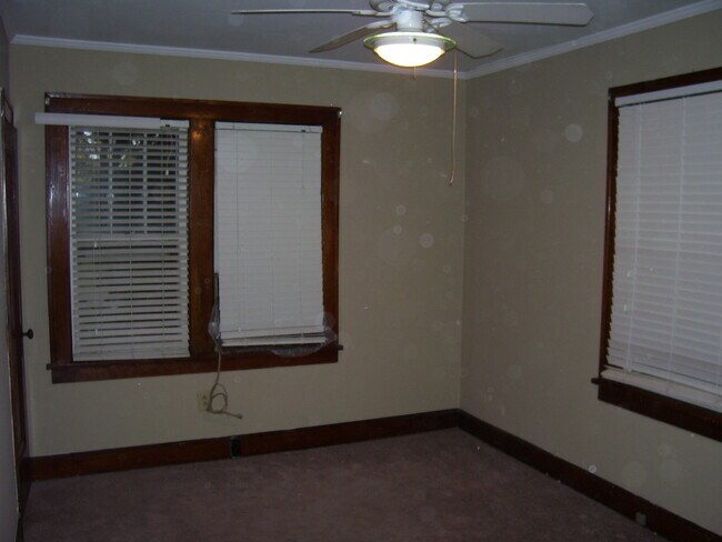 Foto del edificio - 502 W Main St