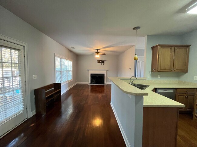 Building Photo - 1080 Brookshire Court