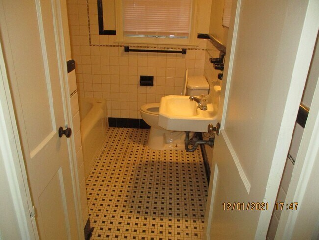 Foto del edificio - 1004 5th Ave