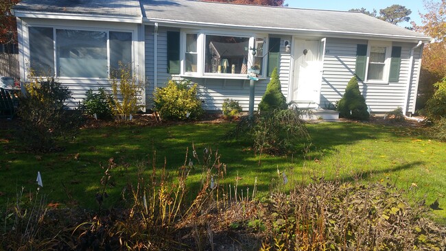 Building Photo - 49 Cornell Dr