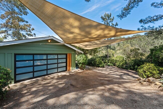 Building Photo - 1260 Oribia Rd