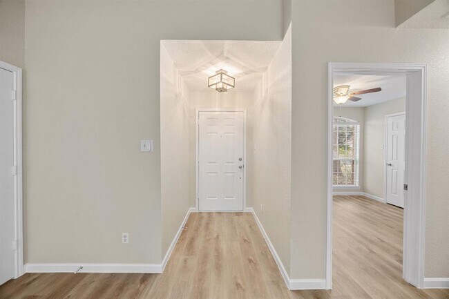 Foto del edificio - 109 Rosemary Cove