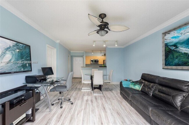Building Photo - 1919  Van Buren St  313A Hollywood Fl 33020
