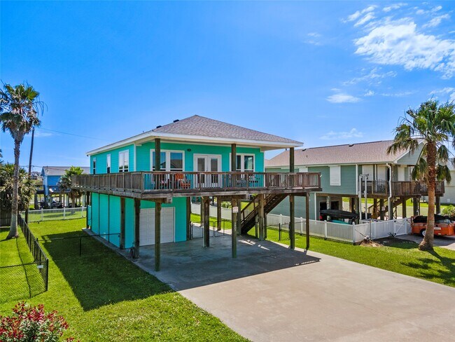 Foto del edificio - 3923 Reeves Dr