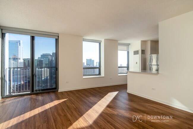 Foto del edificio - 500 N Kingsbury St