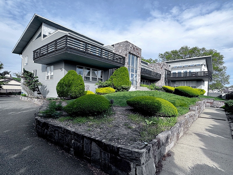 Photo - 204 Passaic Ave (Belleville, NJ)