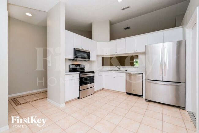 Building Photo - 3131 Valley Vista Cir