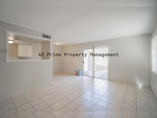 Foto del edificio - 4632 E SOUTHGATE AVE, PHOENIX AZ