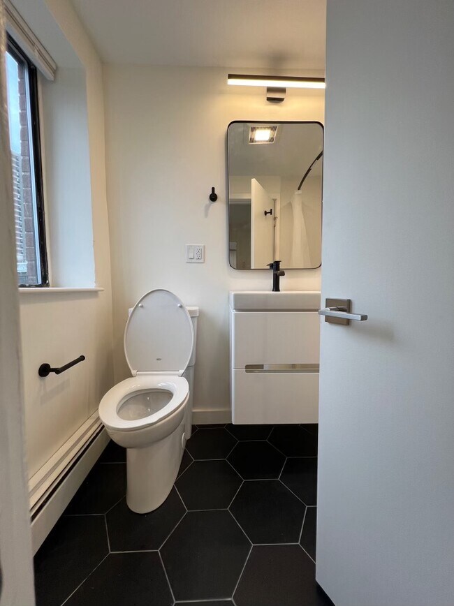 Foto del edificio - 11A Parker Hill Ave