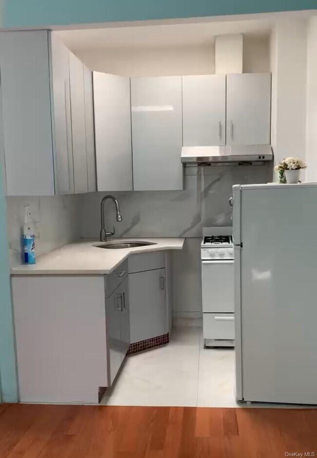 Foto del edificio - 147-10 45th Ave