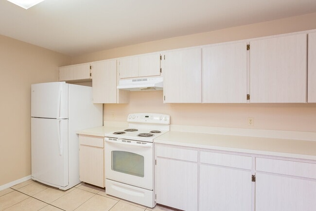 Building Photo - 315 Sand Ridge Dr