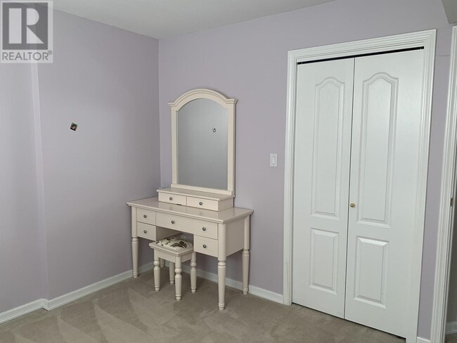 Photo du bâtiment - 178 W 37th Ave