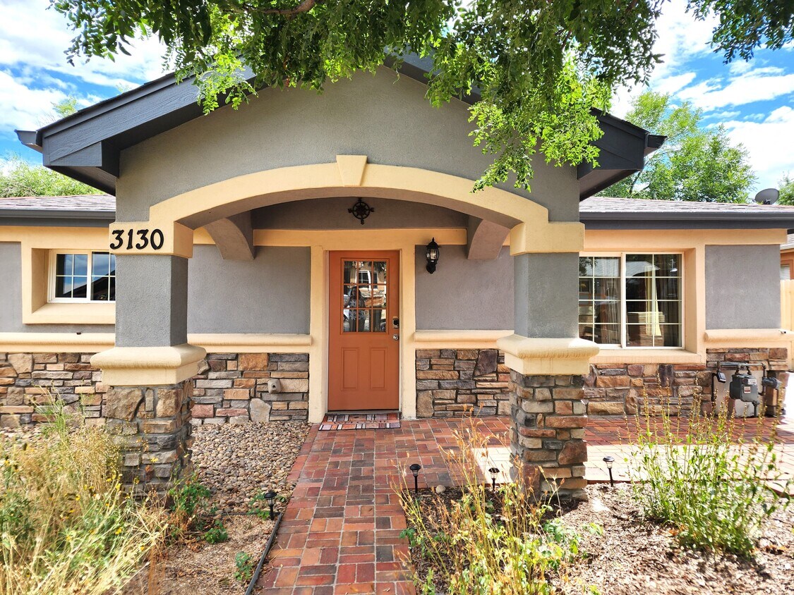 Foto principal - 3130 W Longfellow Pl