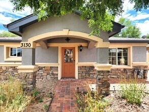 Building Photo - 3130 W Longfellow Pl