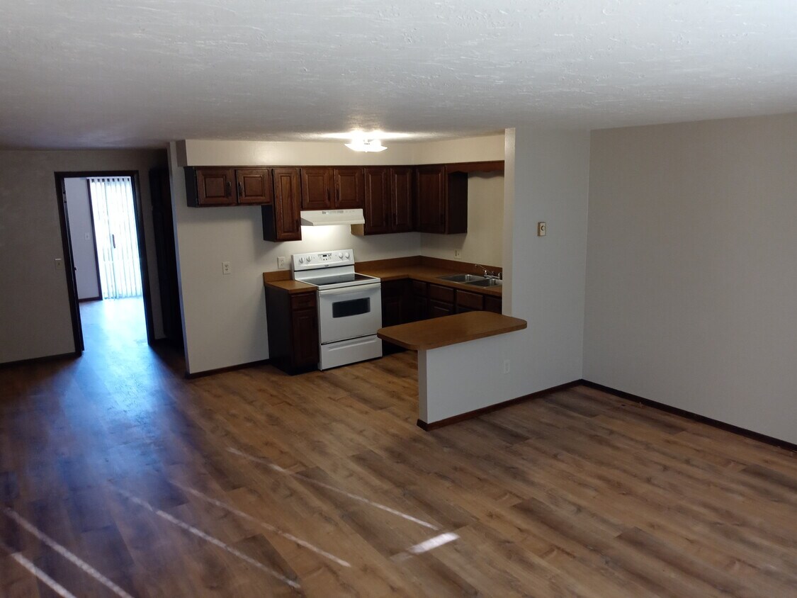 5605 Ashland Ave Unit 4, Lorain, OH 44053 Apartments in Lorain, OH