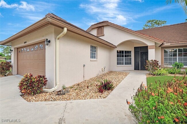 Foto del edificio - 5859 Westbourgh Ct