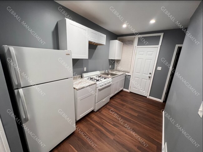 Foto del edificio - 1558-1562 Calvert Ave