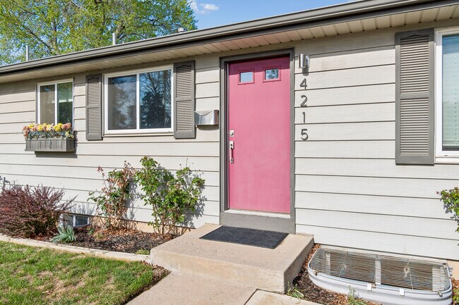 Building Photo - 4215 S Lipan St