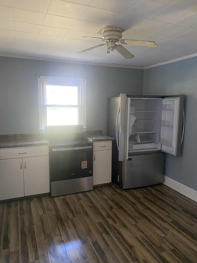 Foto del edificio - 120 Callahan St