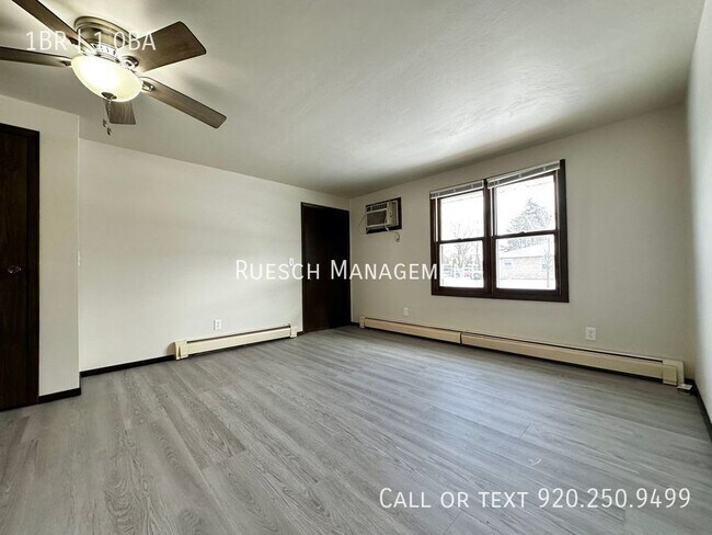 Foto del edificio - Recently Renovated 1 Bedroom 1 Bath Lower ...