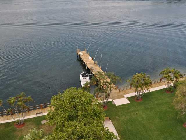 Foto del edificio - 2121 N Ocean Blvd
