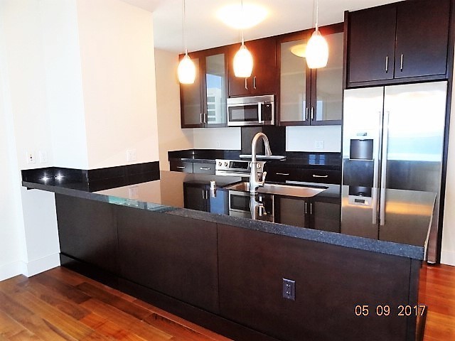 Building Photo - Waihonua at Kewalo 3BR/2BA/2PRK