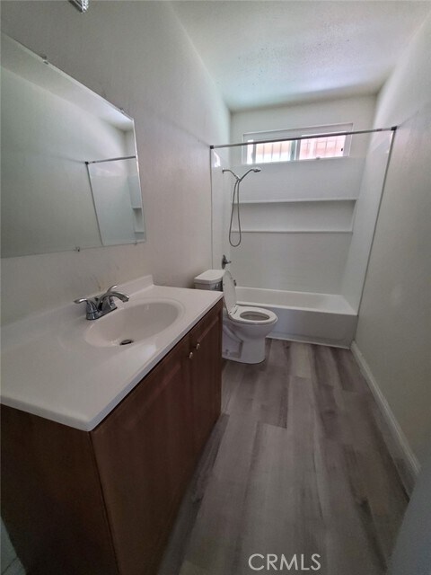 Foto del edificio - 1811 W Gramercy Ave