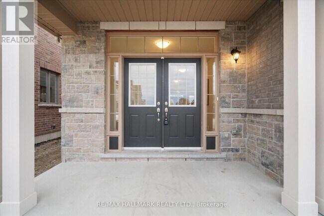 Building Photo - 11 Tamblyn Trl