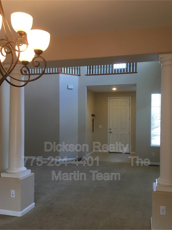 Building Photo - 2741 Albazano Dr