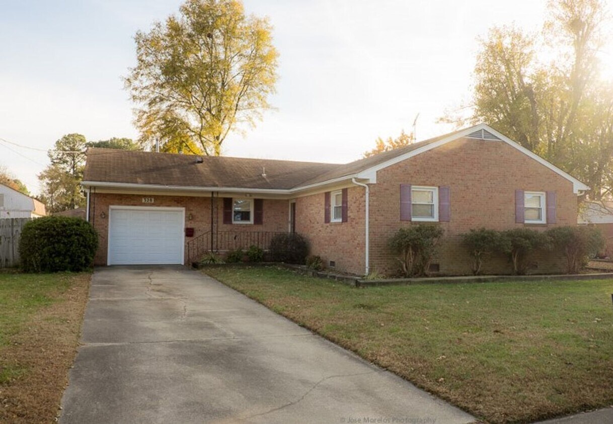 One Story Brick Home in Hampton VA - One Story Brick Home in Hampton VA