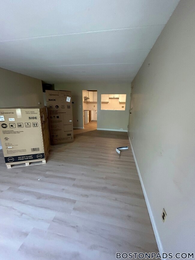 Building Photo - 32 Normandy Ave
