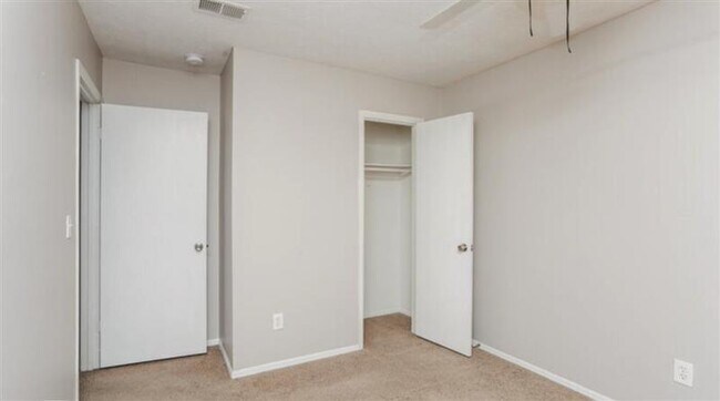 Building Photo - Mesquite Available now