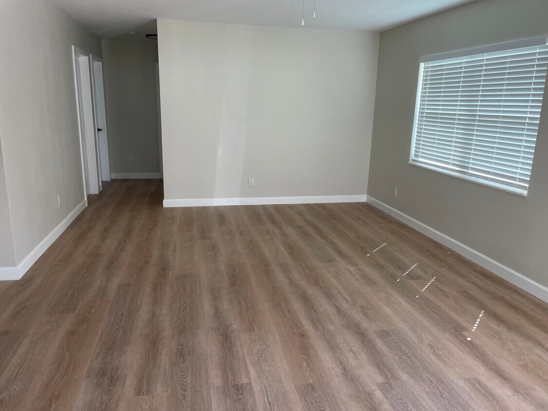 Foto principal - 1756 42nd Ave