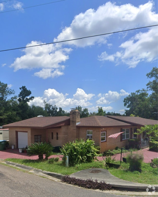 Building Photo - 7850 Ridgewood St