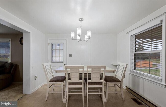 Foto del edificio - 163 Denny Ln