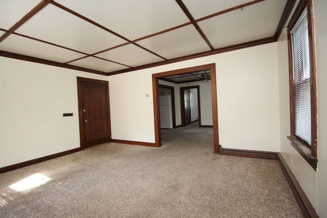 Building Photo - 346 Riverview Dr