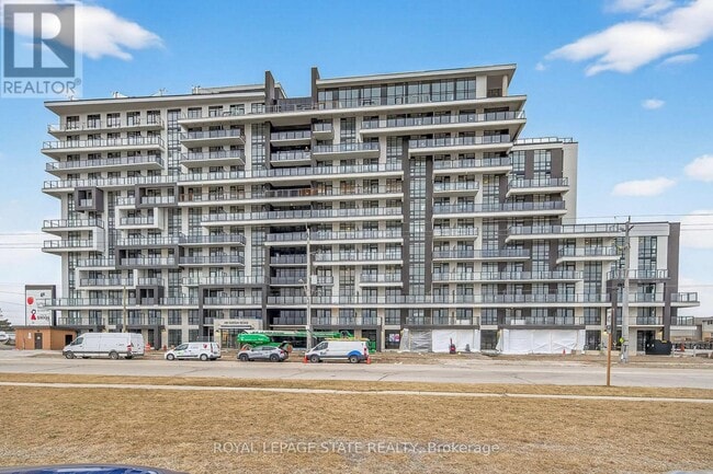 Building Photo - 461 Green Rd