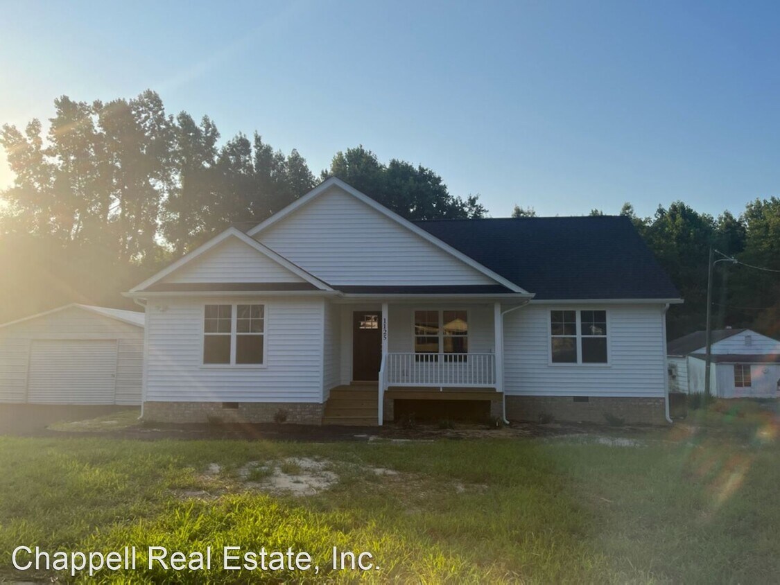 Primary Photo - 3 br, 2 bath House - 1125 E. Normandale Av...