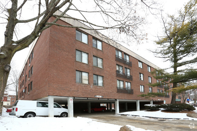 Foto del edificio - Clemens Place Apartment Homes