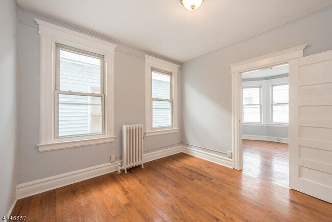 Living Room - 190 21st St