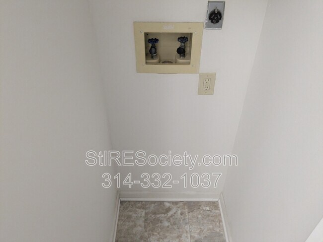 Foto del edificio - 2729 Allen Ave
