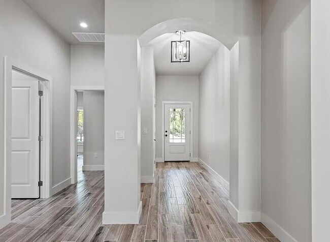 Foto del edificio - 16 Justin Ct