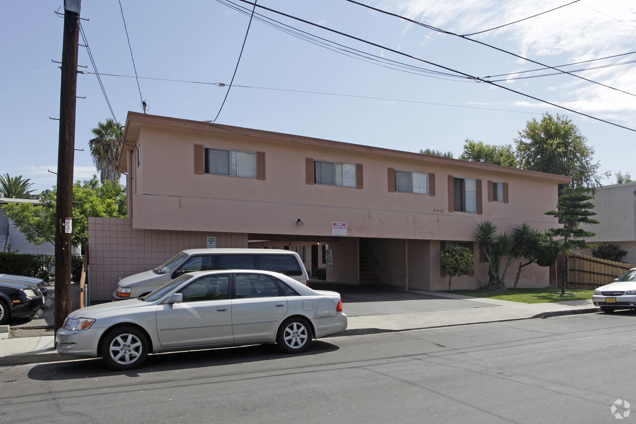 Foto del edificio - 4445 Rosebud Ln