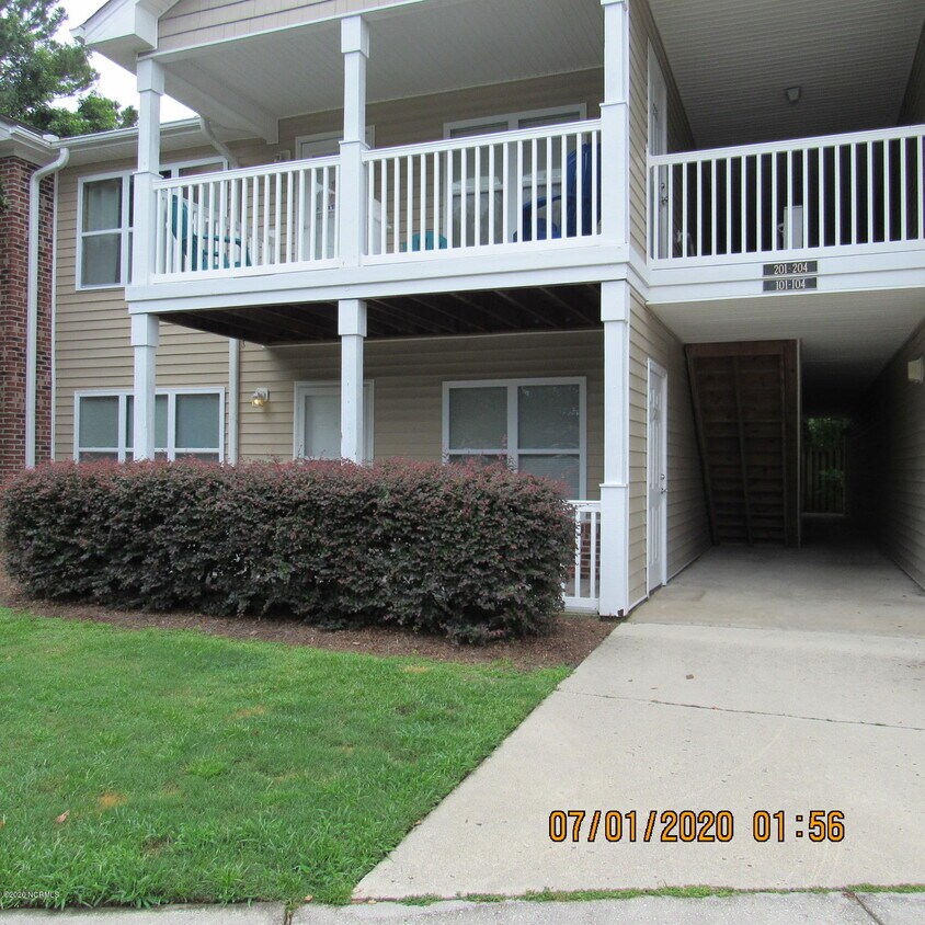 4420 Jay Bird Cir Unit 101, Wilmington, NC 28412 Condo for Rent in